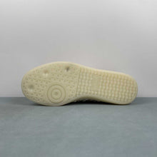 Cargar imagen en el visor de la galería, Adidas Samba OG Wonder Quartz Off White Wonder Mauve JR8830