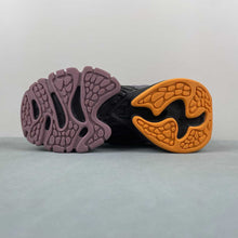 Cargar imagen en el visor de la galería, Adidas XLG Runner Deluxe Core Black Pink Orange Grey JP5765