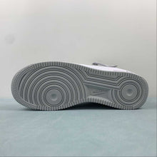 Cargar imagen en el visor de la galería, Air Force 1 07 Mid White Silver WP5623-836