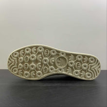 Cargar imagen en el visor de la galería, Adidas x Gucci Gazelle Beige Brown White