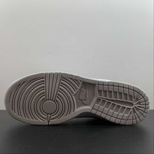 Cargar imagen en el visor de la galería, SB Dunk Low Retro Cool Grey White 309431-115