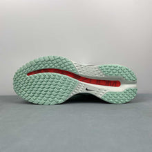 Cargar imagen en el visor de la galería, Pegasus Premium Barely Green Bright Crimson Mint Foam HQ2592-301