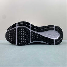 Cargar imagen en el visor de la galería, Air Zoom Structure 25 SE Spicy White Red Green Strike FV4867-100