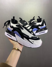 Cargar imagen en el visor de la galería, Air Max Furyosa Black Summit White Black DH0531-002