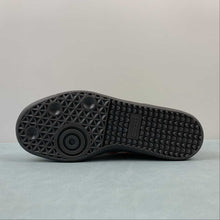 Cargar imagen en el visor de la galería, Adidas Samba OG Crystal White Clay Strata Gum ID2047