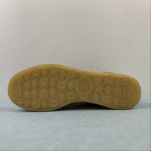 Cargar imagen en el visor de la galería, Adidas Gazelle Indoor Core Black Cloud White Gum HO6259