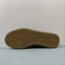 Cargar imagen en el visor de la galería, Adidas Bermuda Carbon Grey Four Gum CQ2781