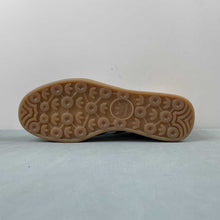 Cargar imagen en el visor de la galería, Adidas Gazelle Indoor Olympic Core Black Cloud White Gum IF9642