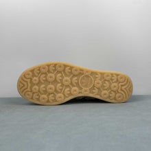 Cargar imagen en el visor de la galería, Adidas Gazelle Indoor Core Black Cream White Gum JS1412