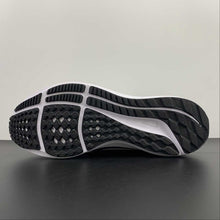 Cargar imagen en el visor de la galería, Air Zoom Pegasus 40 Coconut Milk Lime FJ2843-100