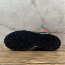 Cargar imagen en el visor de la galería, Dunk Low LTHR OW FUTURA Dk.Blue Yellow CT0856-700