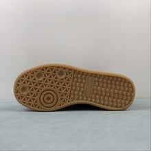 Cargar imagen en el visor de la galería, Adidas Samba XLG Core Black Cloud White Gum IE1379