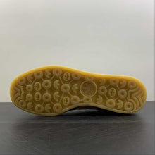 Cargar imagen en el visor de la galería, Adidas x Gucci Gazelle White Leather