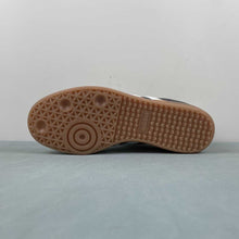 Cargar imagen en el visor de la galería, Adidas Samba OG Aura Black Cream White Gold IG6836