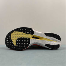 Cargar imagen en el visor de la galería, Air ZoomX Vaporfly Next 3 White Orange Red Yellow DX7957-118