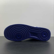 Cargar imagen en el visor de la galería, Louis Vuitton x Air Force 1 Blue Embossing MS 0232