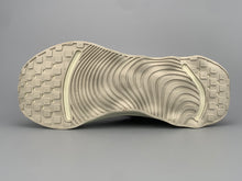 Cargar imagen en el visor de la galería, Nike Motiva Light Orewood Brown Sail White Bright Crimson DV1237-100