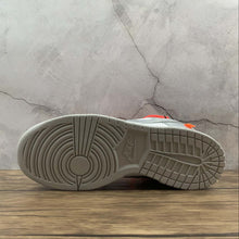 Cargar imagen en el visor de la galería, Dunk Low LTHR OW FUTURA Silver White CT0856-100