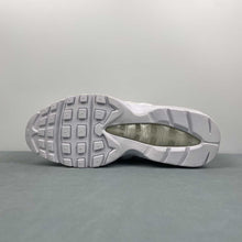 Cargar imagen en el visor de la galería, Air Max 95 Essential White Grey Fog CT1268-100
