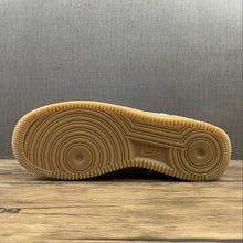 Cargar imagen en el visor de la galería, Air Force 1 07 LV8 GO The Extra Smile White Yellow Strike Gum Light Brown DO5854-100