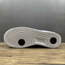 Cargar imagen en el visor de la galería, Air Force 1 07 LV8 Habanero Red White Black DH7567-100