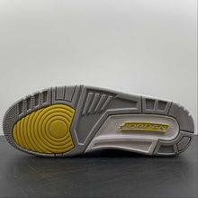 Cargar imagen en el visor de la galería, Air Jordan Legacy 312 High White Purple Yellow AV3922-157