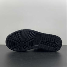 Cargar imagen en el visor de la galería, Air Jordan 1 Low Black White 553560-101