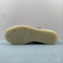 Cargar imagen en el visor de la galería, Notitle x Adidas Samba OG Pink Navy Blue Light Gum IG4198