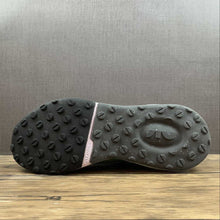 Cargar imagen en el visor de la galería, Air Max 2021 Gray Fog White Iron Aurora Green DO2336-010