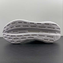 Cargar imagen en el visor de la galería, Adidas Day Jogger Boost White Silver Blue FX5998