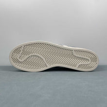 Cargar imagen en el visor de la galería, Adidas Superstar x Louis Vuitton HS3079