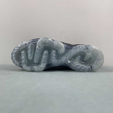 Cargar imagen en el visor de la galería, Air VaporMax 2023 FK Black Blue Tint DV1678-010