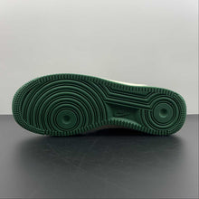 Cargar imagen en el visor de la galería, Air Force 1 07 Low Pearlescent Beige Green DD9915-600