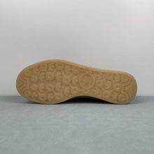 Cargar imagen en el visor de la galería, Adidas Gazelle Indoor Shared Shagrn Wonwhi JH5403