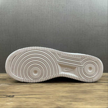 Cargar imagen en el visor de la galería, Air Force 1 Low Next Nature White University Red DN1430-102