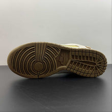 Cargar imagen en el visor de la galería, SB Dunk Low 85 White Brown Black DO9457-113