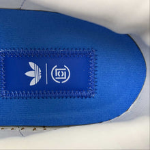 Cargar imagen en el visor de la galería, Clot x Adidas Superstar By Edison Chen White Crystal Sand Core Black IH3132