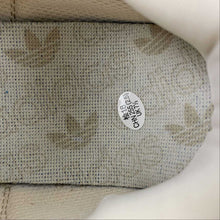 Cargar imagen en el visor de la galería, Adidas Retropy E5 W.R.P Magic Beige Off White HQ1863