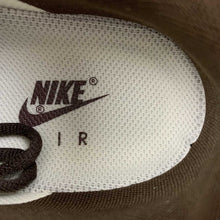 Cargar imagen en el visor de la galería, Air Force 1 07 Low NYC Beige Dark Red Black CM9612-023