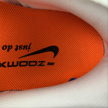 Cargar imagen en el visor de la galería, ZoomX Invincible Run FK 3 White Bright Crimson DR2615-101