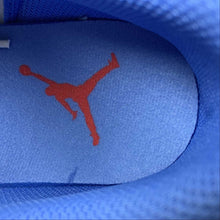 Cargar imagen en el visor de la galería, Travis Scott x Air Jordan 1 Low OG North Carolina Blue DM7866-134