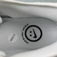 Cargar imagen en el visor de la galería, ZoomX Invincible Run FK 3 Summit White Sail Coconut Milk Black DR2660-102