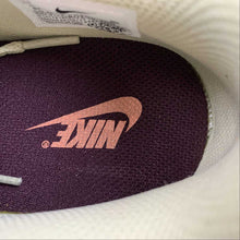 Cargar imagen en el visor de la galería, Air Force 1 FONTANKA Rattan Madder Root Burgundy Crush Khaki DR0150-200
