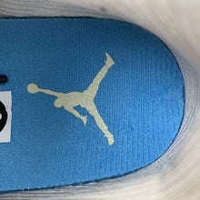 Cargar imagen en el visor de la galería, Air Jordan 1 Retro Low OG Trophy Room Away Sail Black Varsity Red Muslin FN0432-100