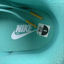 Cargar imagen en el visor de la galería, SB Dunk Low White Turquoise Green Orange DV2190-100