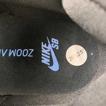 Cargar imagen en el visor de la galería, Dunk Low Pro Sb Sub Zero University Blue Black 304292-048