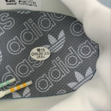 Cargar imagen en el visor de la galería, Adidas Retropy E5 Light Grey Orange Green IG3401