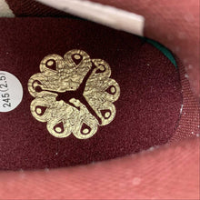 Cargar imagen en el visor de la galería, Air Jordan Stadium 90 Sail Metallic Gold Grain Oil Dark Green Team Red FZ5043-120