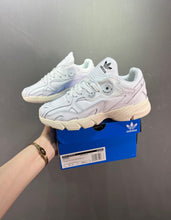 Cargar imagen en el visor de la galería, Adidas Astir White Off White GX8549