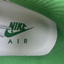 Cargar imagen en el visor de la galería, LV x Air Force 1 07 Low Green White Gray BS8805-603